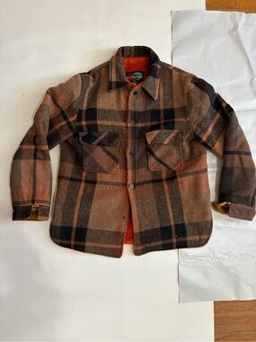 TRAILMASTER HEAVY FLANNEL JACKET SIZE M ORANGE/BROWN/BLACK